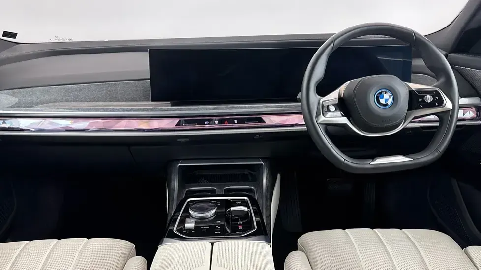 Used BMW i7 Comfort Edition 330 kW (449 HP) 2025 Silver Sedan
