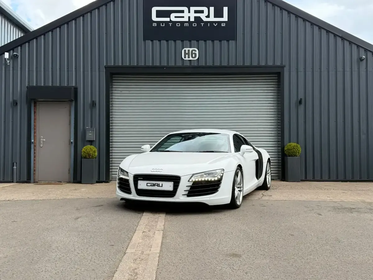 Used Audi R8 Coupé 420 HP (308 kW) 2008 White Coupe