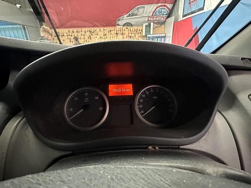 Used Vauxhall Vivaro 115 HP (84 kW) 2013 Silver MPV