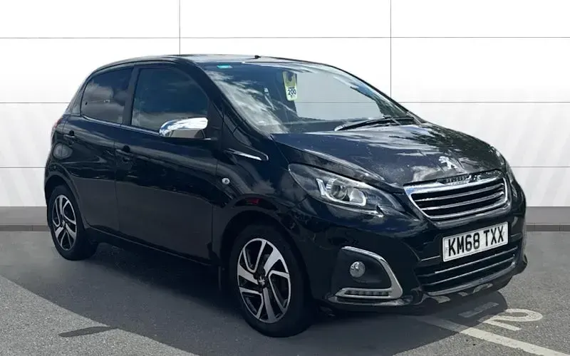 Used Peugeot 108 Allure 72 HP (52 kW) 2022 Hatchback