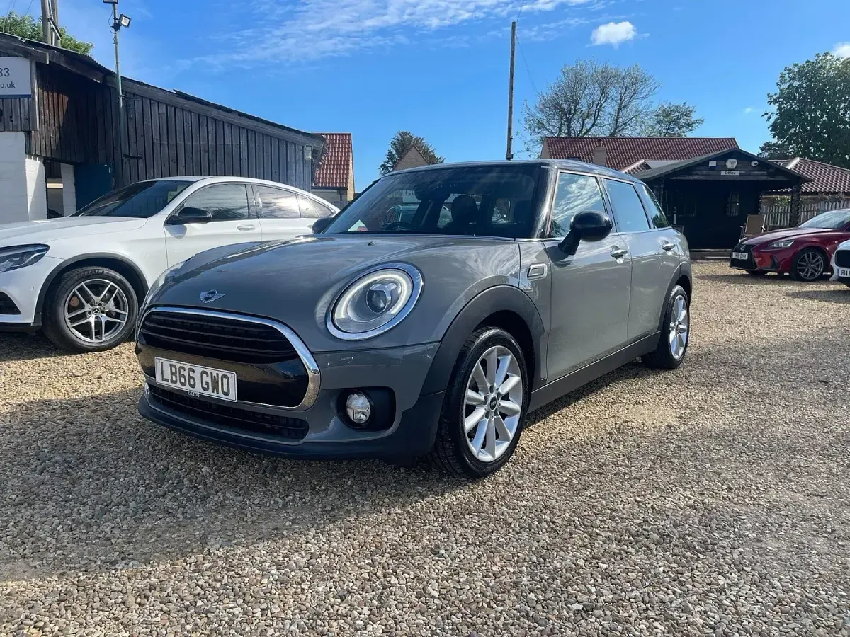 Used Mini Cooper Clubman 150 HP (110 kW) 2017 Grey Estate
