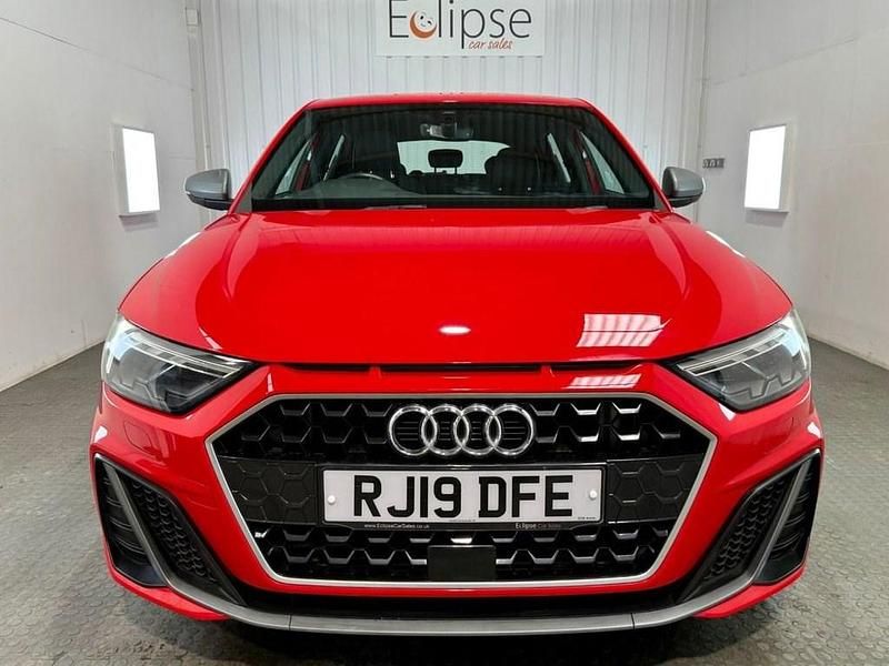 Used Audi A1 Sportback Competition 200 HP (147 kW) 2019 Red Hatchback