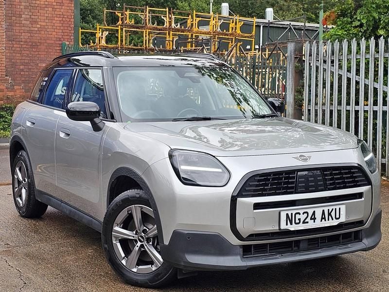 Silver Used 2024 Mini Countryman Classic SUV | £26,995 (Good price) - Image 1/4