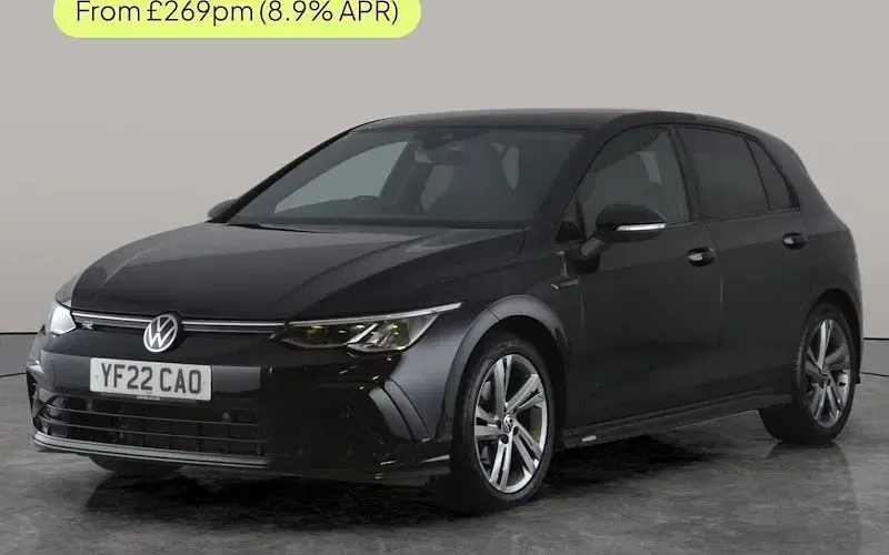 Second-hand VW Golf VIII R-line 150 CP (110 kW) 2024 Hatchback
