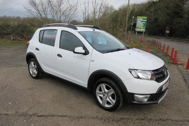 Used Dacia Sandero Lauréate 90 HP (66 kW) 2014
