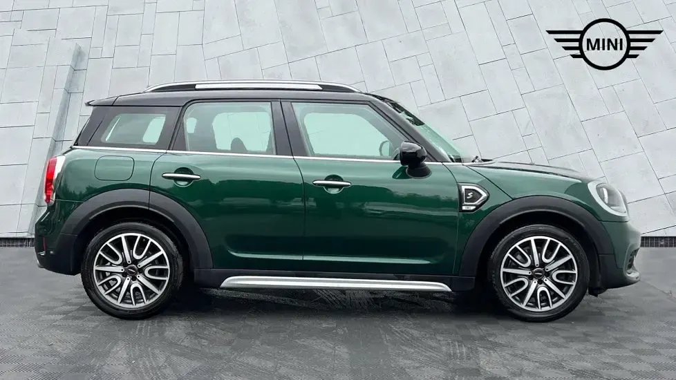 Used Mini Cooper S Countryman Sport 189 HP (139 kW) 2019 Green SUV