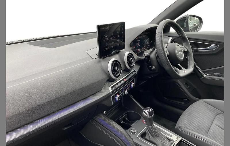 Used Audi SQ2 Black Edition 300 HP (220 kW) 2025 Blue SUV