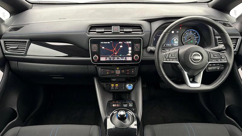 Used Nissan Leaf N-Connecta 108 kW (148 HP) 2023 Hatchback