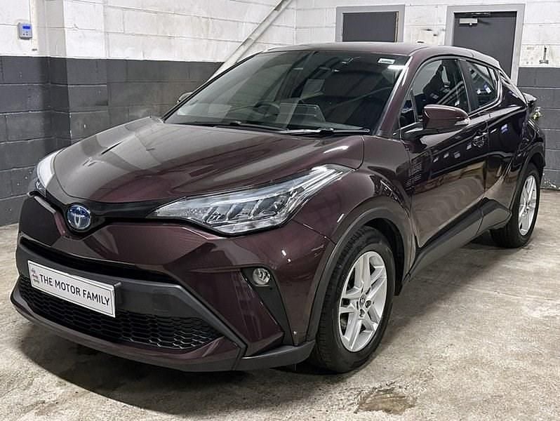 Used Toyota C-HR 122 HP (89 kW) 2022 Mauve/purple SUV