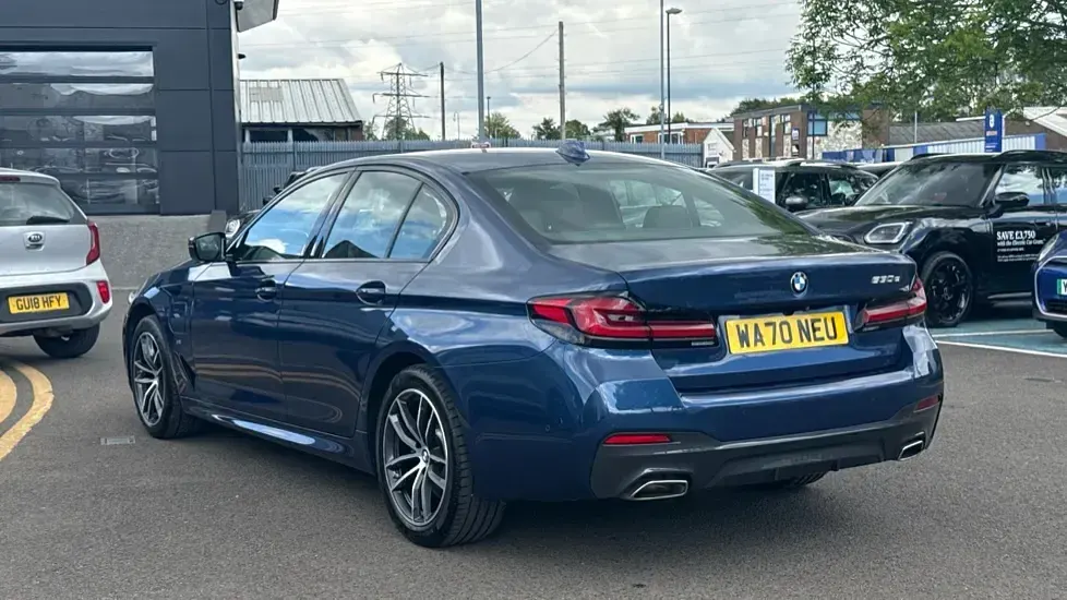 Usado BMW 530e M Sport 288 HP (211 kW) 2020 Azul