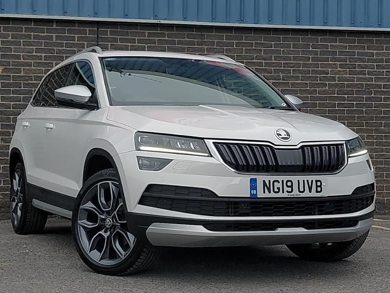 White Used 2019 Skoda Karoq Scout 4x4 SUV | £17,798 (Fair price) - Image 1/4