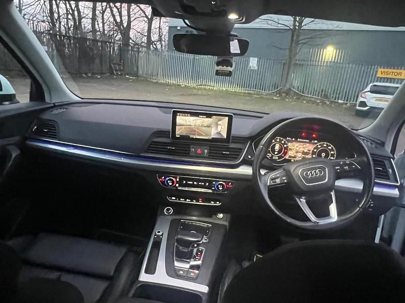 Used Audi Q5 S-Line 211 HP (155 kW) 2019 White SUV