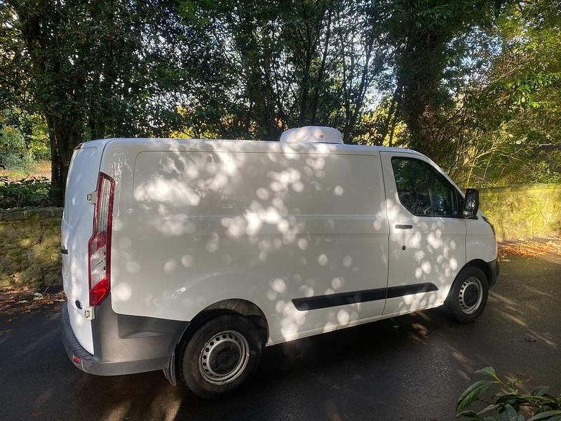 Used Ford Transit Custom Limited 130 HP (95 kW) 2017 White Van