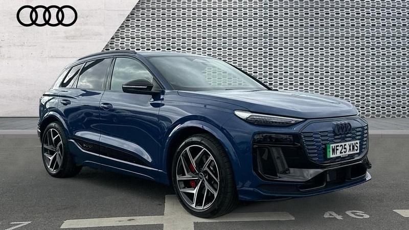 Blue Used 2025 Audi Q6 e-tron Advanced SUV | £69,990 - Image 1/4