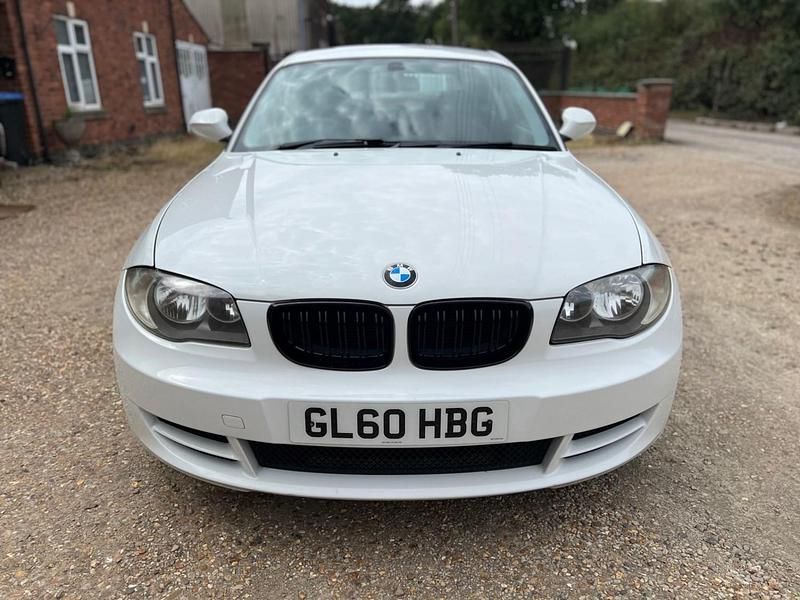 White Used 2011 BMW 118 Coupé Sport Line Coupe | £3,299 (A bit pricey) - Image 1/4