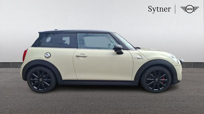 Second-hand Mini Cooper S Hatch 189 CP (139 kW) 2017 Alb Hatchback