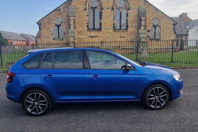 Used Skoda Rapid Sport 110 HP (80 kW) 2017 Blue Hatchback