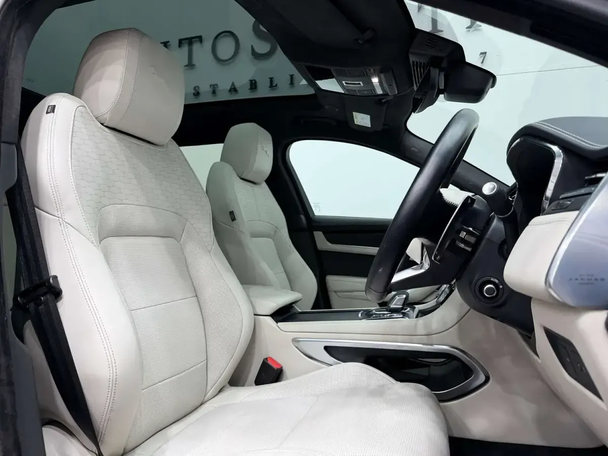 Used Jaguar F-Pace R-Dynamic 204 HP (150 kW) 2024 Black SUV