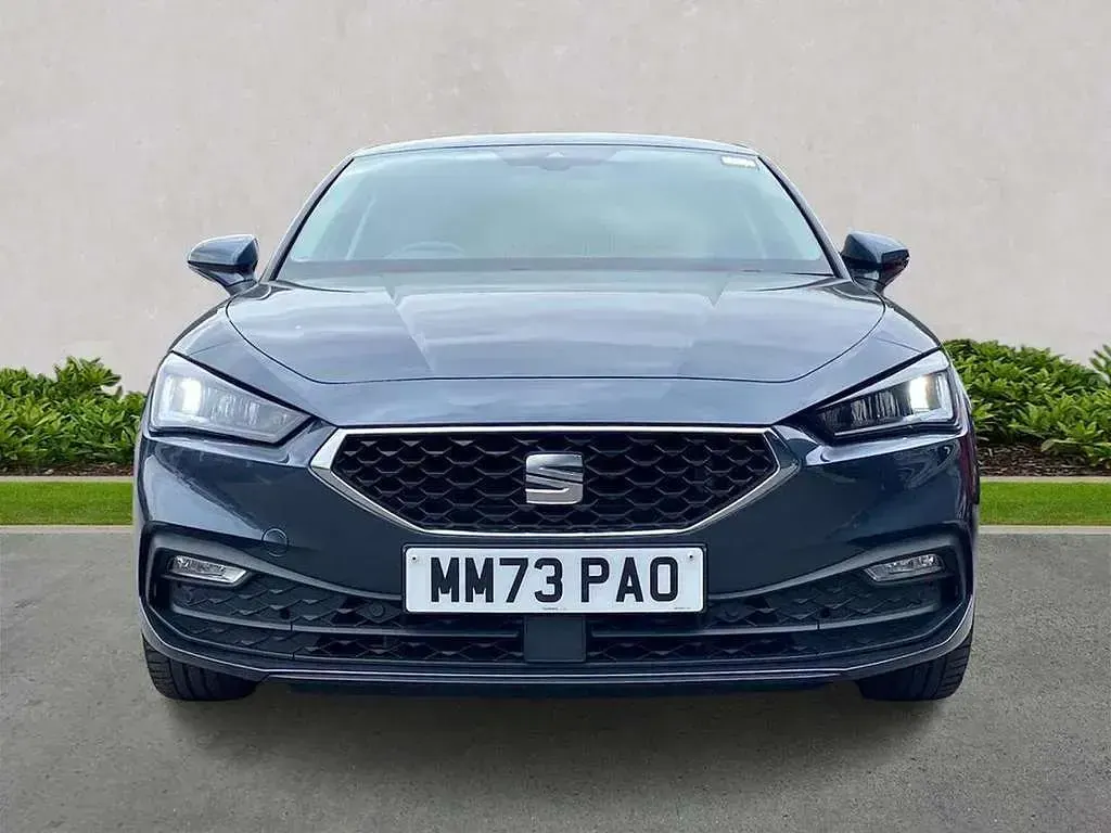 Used Seat Leon SE Dynamic 110 HP (80 kW) 2023 Grey Hatchback