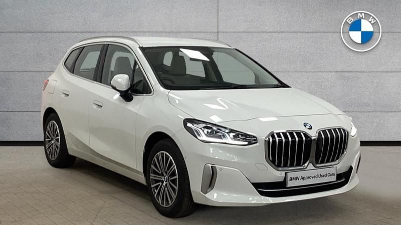 Used BMW 220 Active Tourer Luxury Line 168 HP (123 kW) 2022 White MPV