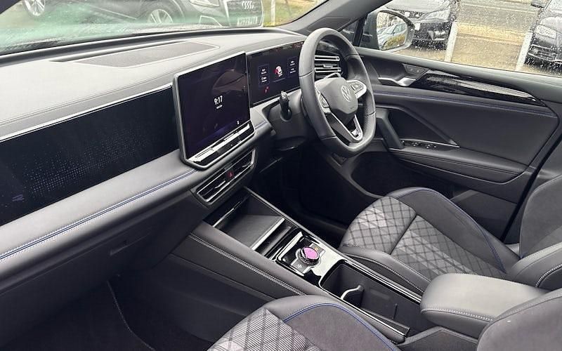 Used VW Tiguan R-line 272 HP (200 kW) 2026 SUV