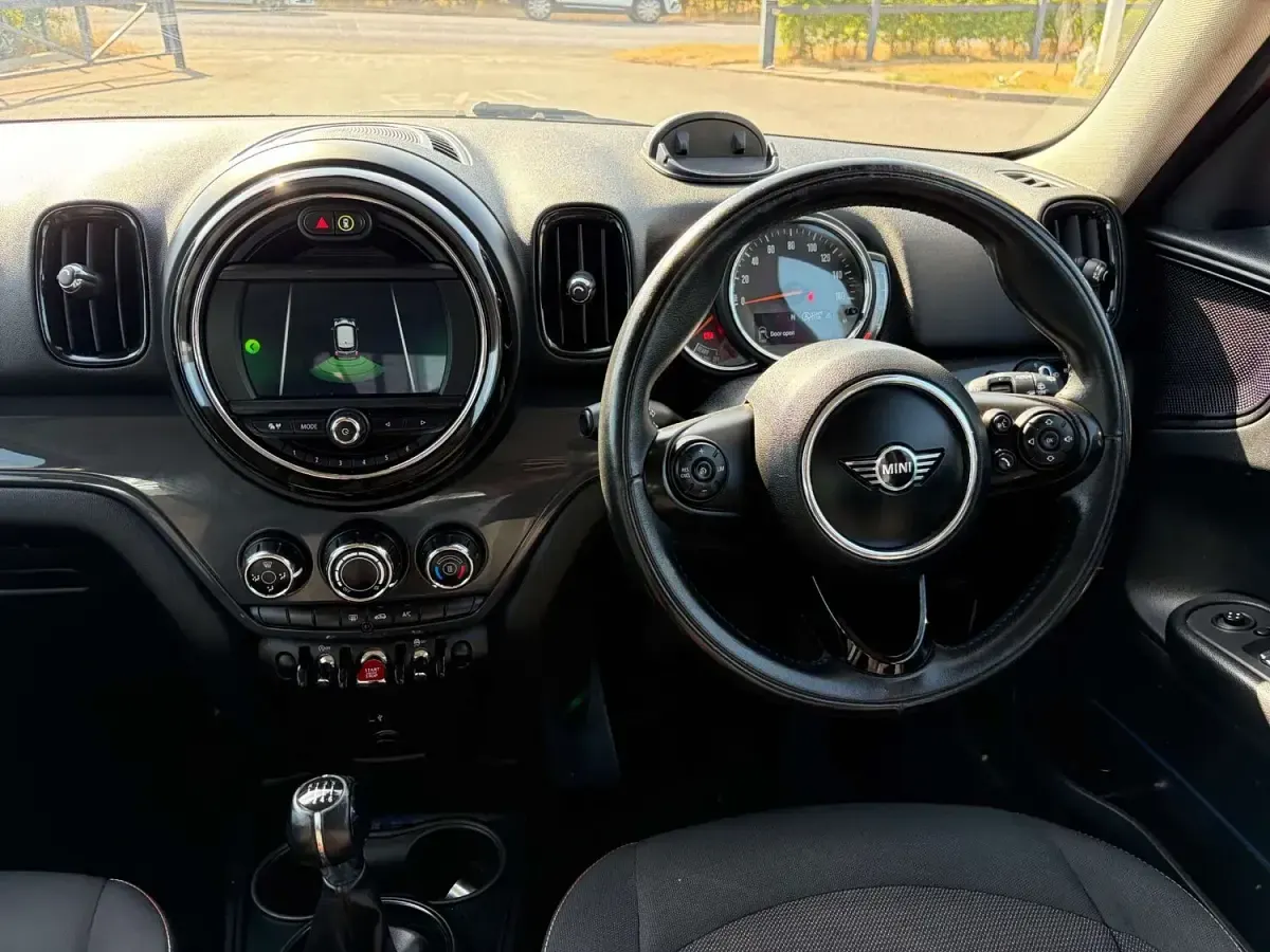 Used Mini Cooper D Countryman 2018 Red SUV