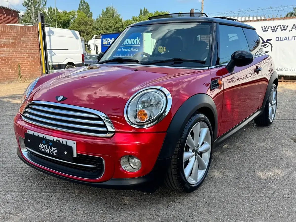 Used Mini Cooper Hatch 2011 Red Hatchback
