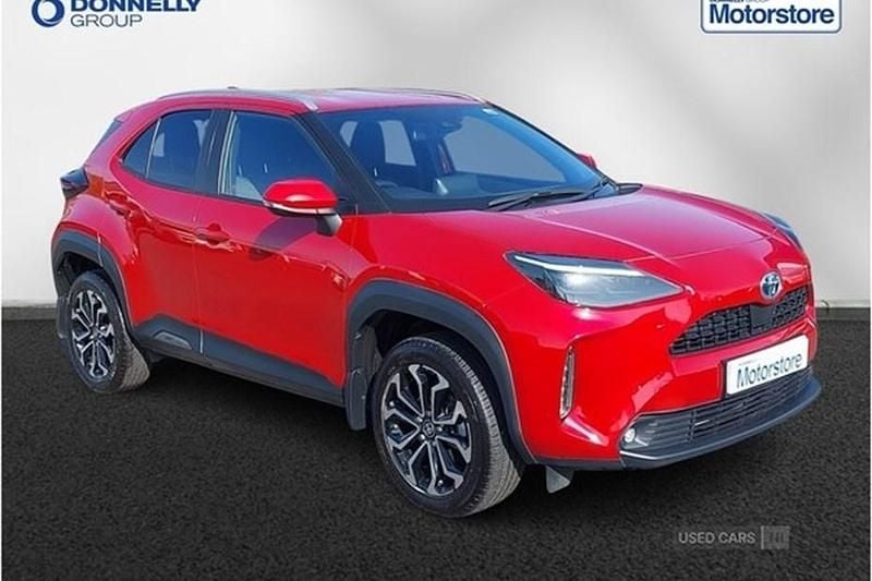 Used 2022 Toyota Yaris Hybrid Design SUV | £18,895 (Fair price) - Image 1/1