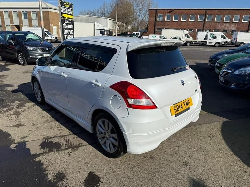 Used Suzuki Swift 93 HP (68 kW) 2025 White Hatchback