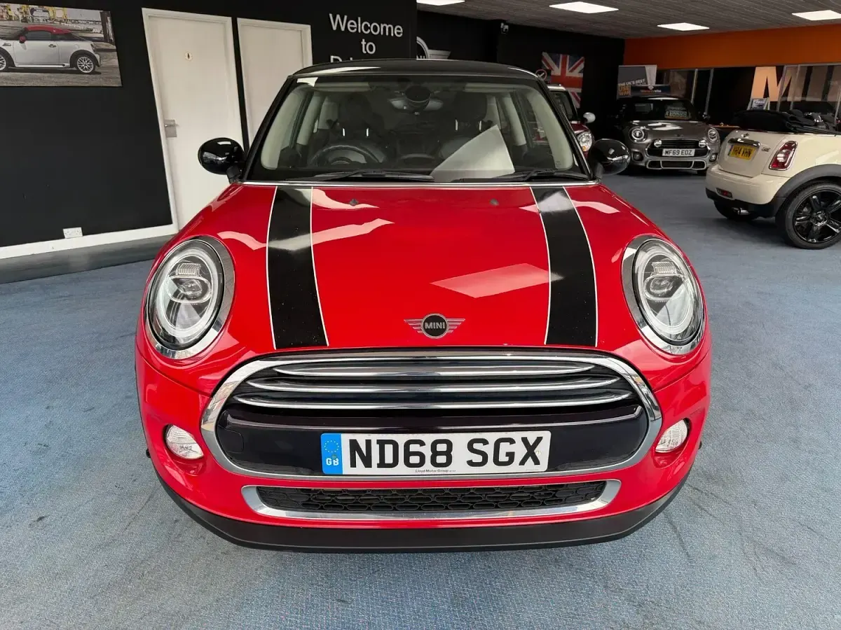 Used Mini Cooper Exclusive 2018 Red Hatchback