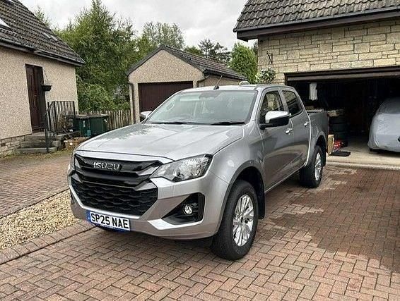 Silver Used 2025 Isuzu D-Max Pickup | £31,995 (Expensive) - Image 1/2