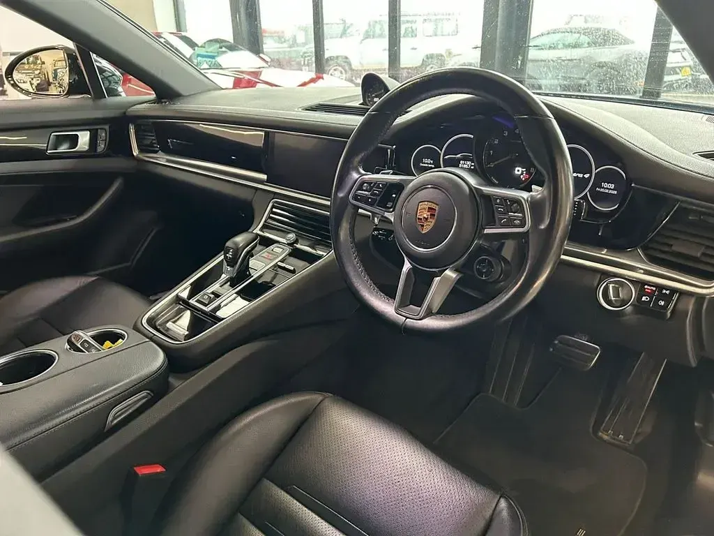 Used Porsche Panamera 462 HP (339 kW) 2019 Black Hatchback