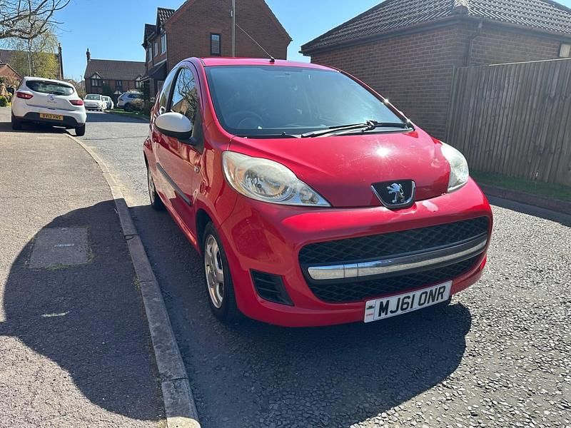 Red Used 2011 Peugeot 107 Sportium Hatchback | £1,450 (Good price) - Image 1/4