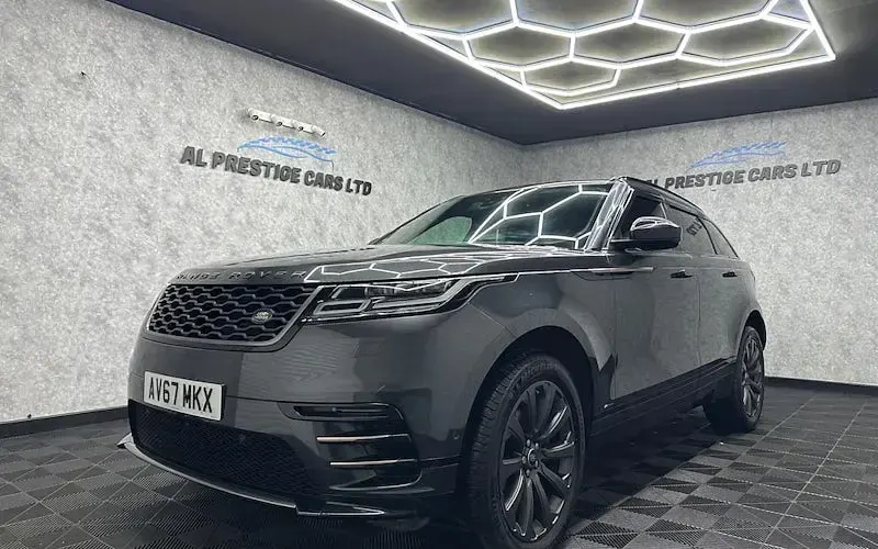 Used Land Rover Range Rover Velar SE Dynamic 241 HP (177 kW) 2020 SUV