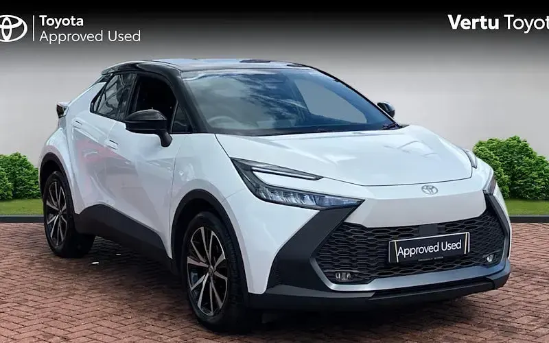 Used Toyota C-HR Design 140 HP (102 kW) 2025 SUV