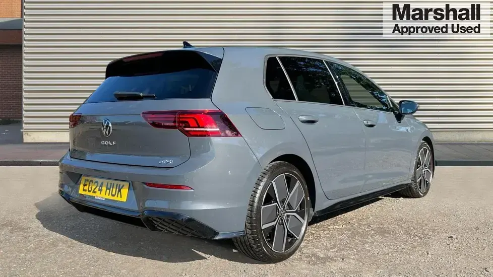 Used VW Golf VIII R-line 150 HP (110 kW) 2024 Grey