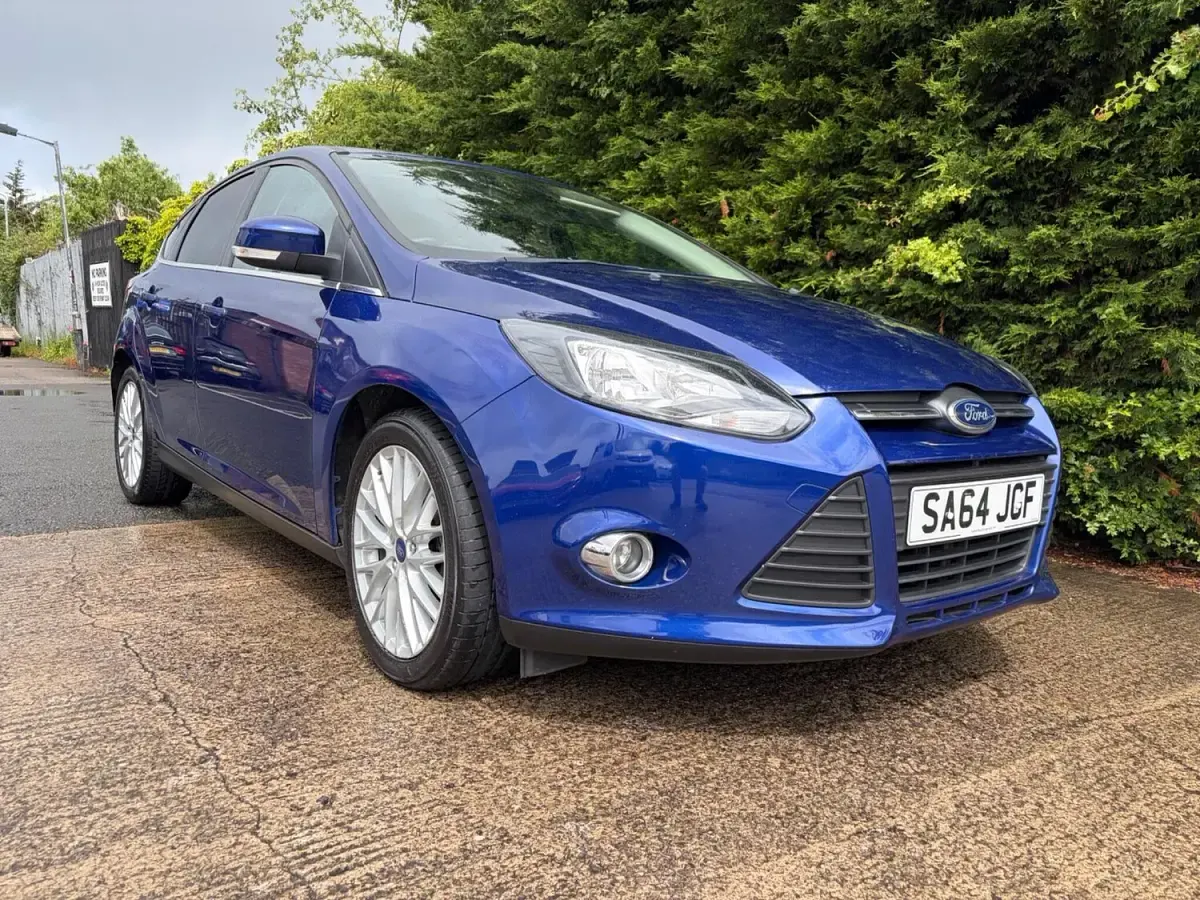 Used Ford Focus Zetec 2014 Blue Hatchback