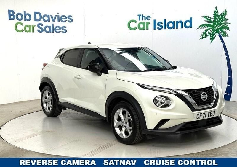 Used Nissan Juke N-Connecta 114 HP (83 kW) 2022 White SUV