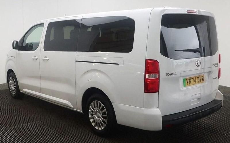 Used Toyota Proace Verso City 100 kW (136 HP) 2024 White MPV