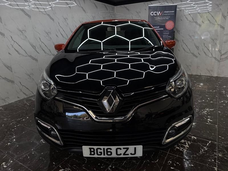 Usado Renault Captur Dynamique 90 HP (66 kW) 2016 Preto SUV