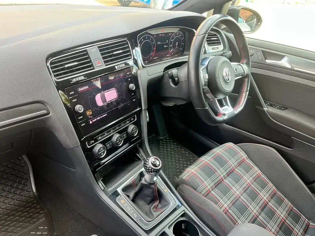 Used VW Golf VII GTI 230 HP (169 kW) 2018 Black Hatchback