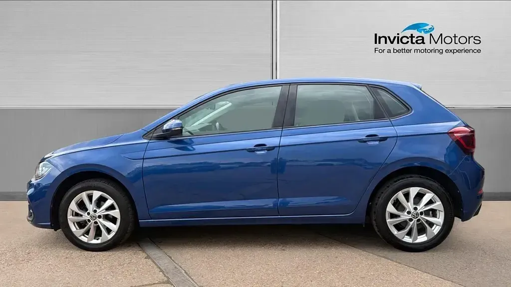 Used VW Polo Style 95 HP (69 kW) 2022 Reef blue metallic Hatchback