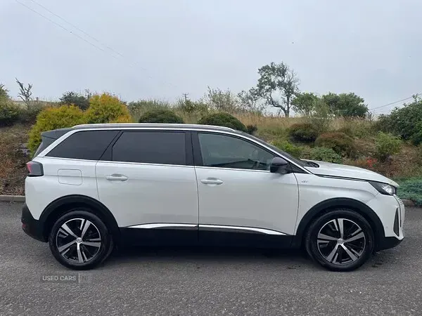 Used Peugeot 5008 GTi 130 HP (95 kW) 2023 White SUV