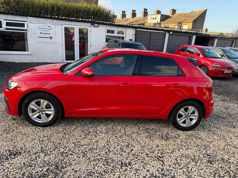 Used Audi A1 Sportback Performance 110 HP (80 kW) 2020 Red Hatchback