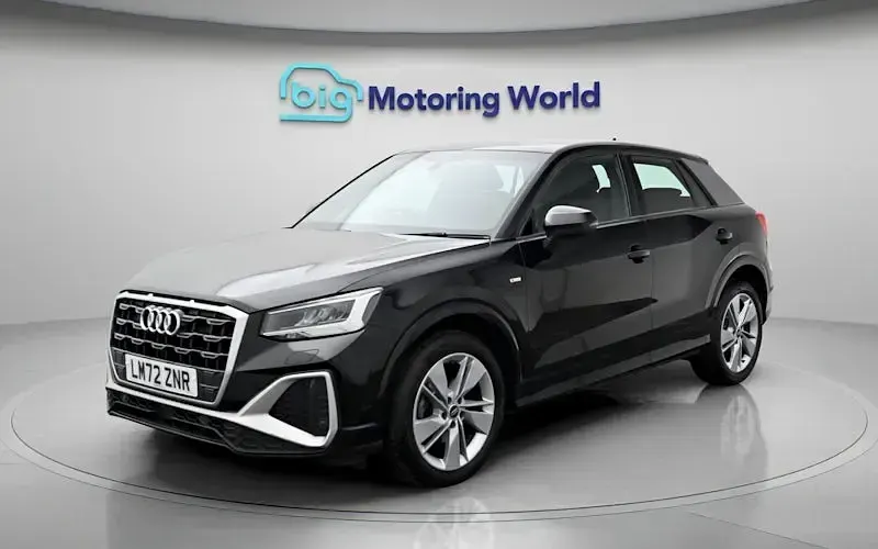 Used Audi Q2 S-Line 110 HP (80 kW) 2024 SUV
