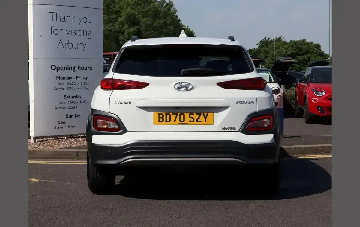 Used Hyundai Kona Premium 150 kW (204 HP) 2020 White SUV