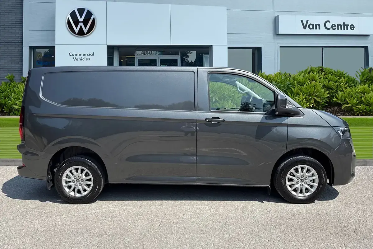 Used VW T7 Pro 150 HP (110 kW) 2025 Grey Van