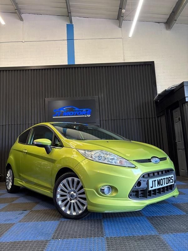 Green Used 2008 Ford Fiesta Titanium Hatchback | £1,995 (Fair price) - Image 1/3