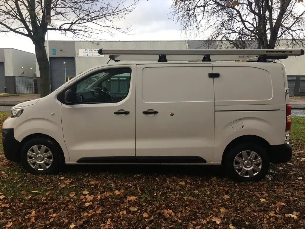 Used Peugeot Expert S 2018 White Van