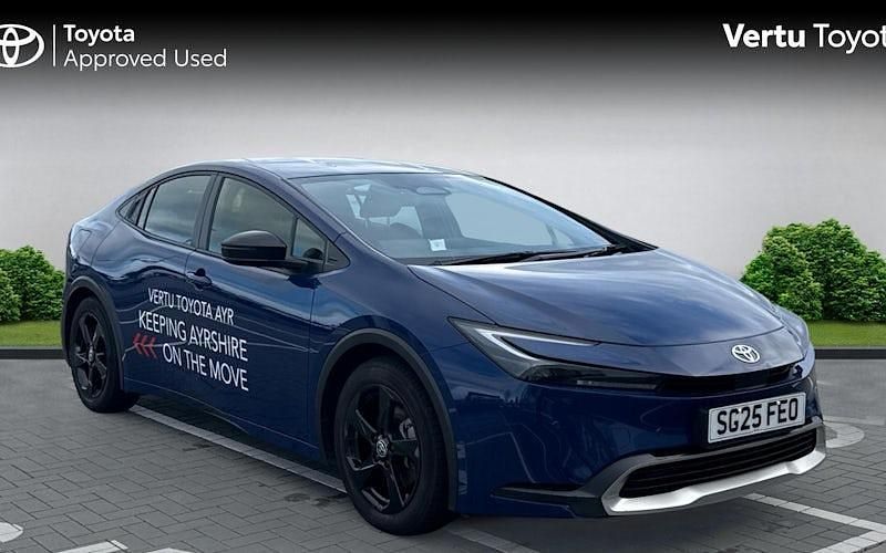 Begagnad Toyota Prius Design 223 HK (164 kW) 2025 Halvkombi